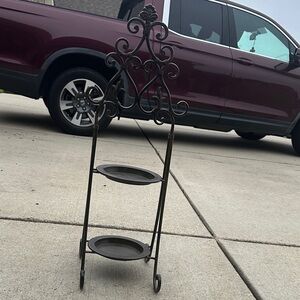 Elegant Black Metal Plant Stand